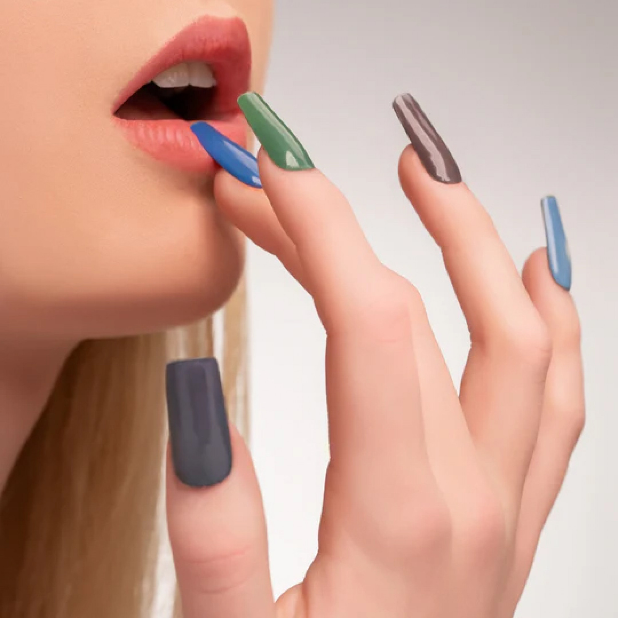 Розумні накладні нігті з технологією електронного чорнила iPolish